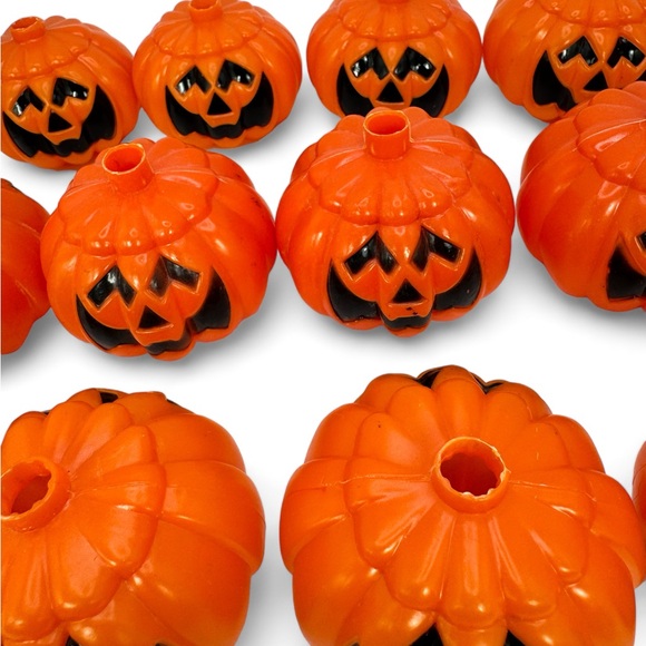 VTG Halloween Pumpkin JOL Plastic Blow Mold String Light Covers Lot Of 15 READ! - Picture 3 of 6